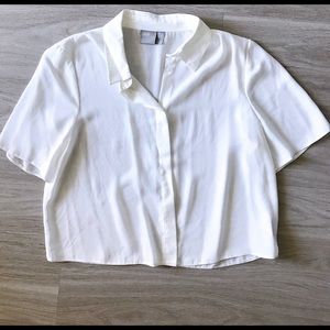 Women’s Button up crop blouse